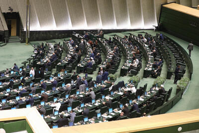 انتقاد یک نماینده مجلس از تخریب چهره قوه قضائیه، مجلس و سپاه/ نباید سکوت کرد/ داداشی: وضعیت گمرک کشور مطلوب نیست