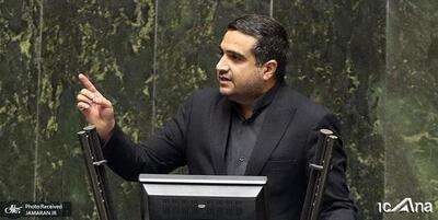 ادعای جنجالی یک نماینده مجلس؛ وقتی مردم برنج ندارند، در بندر شهید رجایی تُن تُن برنج یا در دریا ریخته می‌شود یا زیر باران فاسد می‌شود