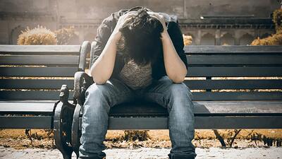 راهکاری موثر در مورد جوانان خانه نشین و بیکار به والدین / از هر 5 جوان یکی NEET است!