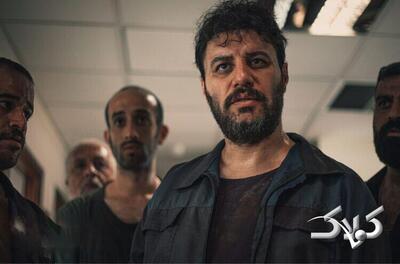 نجات یک پسر ۲۰ ساله توسط جواد عزتی از دست‌درازی اوباش زندان! | این سکانس را ببینید - مجله اینترنتی کولاک