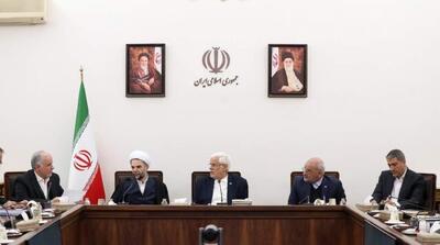 عارف: دولت با همکاری سایر قوا بدنبال حل مسائل معیشتی مردم است - مردم سالاری آنلاین