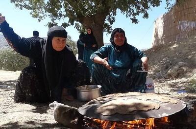  شبی به بلندای تاریخ: یلدا در کوهساران کریک با عطر نان تُنگ و شیرینی‌