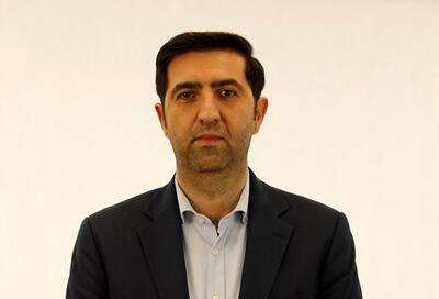 آجورلو : روحانی اقتصاد ایران را شرطی کرد