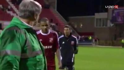 ویدئو: واکنش‌های عجیب بازیکنان پس از برخورد با مربیان - پارس فوتبال