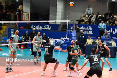 سیرجان صدر جدول را از شهداب گرفت/ دو پله صعود استقلال - پارس فوتبال