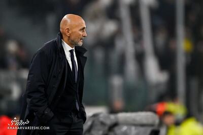 شوخی غیرمنتظره سرمربی معروف: می‌خواهم گازت بگیرم! - پارس فوتبال