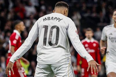 واکنش رونالدو به رکوردشکنی امباپه +عکس - پارس فوتبال