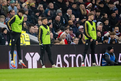 ۲۲ سال پس از نخستین بازی پدرش؛ پسر درن فلچر برای منچستریونایتد بازی کرد - پارس فوتبال