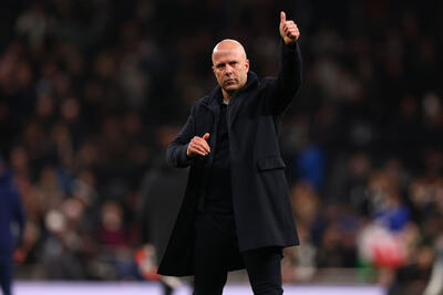 اسلوت: لیگ برتر بازی کسل‌کننده ندارد؛ صحبت در مورد مصدومیت ایساک زود است - پارس فوتبال