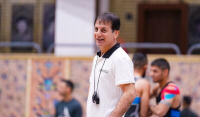 اسماعیلی و فرخی همین شرایط را داشتند؛ حسین زاده: به محمدرضا و محمدعلی گرایی فرصت دادیم - پارس فوتبال