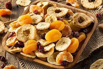  ۴ روش ساده برای تهیه میوه خشک خانگی