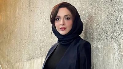  رنگ مو  استایل خاص المیرا دهقانی در ایفای نقشی جنجالی؛/ رقص خانم بازیگر روی صحنه تئاتر!