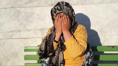  بی آبرویی 2 زن در بازاز طلافروشان .../  آنها مردان طلافروش را ...