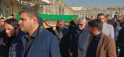  پیکر اشرف بروجردی در شهرری تشییع شد
