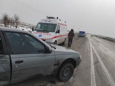 افزایش ۱۰ درصدی تماس با اورژانس مشهد در روز‌های سرد و برفی (۳۰ آذر ۱۴۰۴)