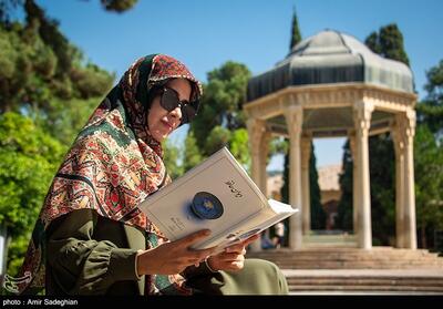 چرا با حافظ فال می‌گیریم؟/کتابی که در جوار آرامگاه خواجه متولد شد - تسنیم