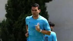 رستم آشورماتوف راهی بحرین شد