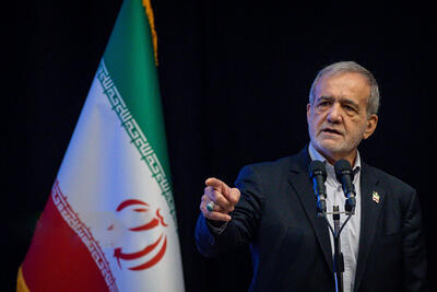 رئیس جمهور: یک نفر برای همه چیز نسخه می‌نویسد/ منظور پزشکیان که بود؟