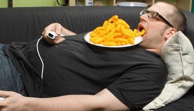 بی تحرکی روزانه به اندازه ۲۰۰ سیگار به بدن آسیب می‌زند