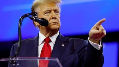  ترامپ نزدیک به ۳۰ دیپلمات آمریکایی را برکنار کرد