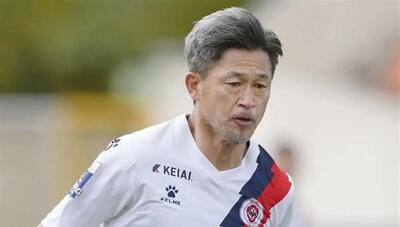 افسانه «کینگ کازو» ادامه دارد؛ مسن‌ترین فوتبالیست جهان در ۵۸ سالگی تمدید کرد