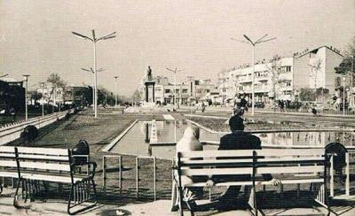  ورق زدن تاریخ در میدان بهارستان