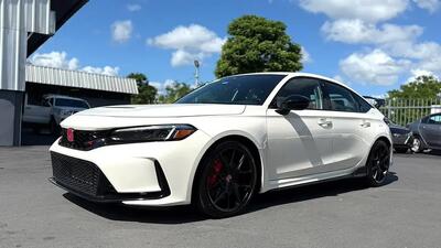 گران ترین خودروهای بازار در آذر 1404؛ سیویک دست نیافتی شد