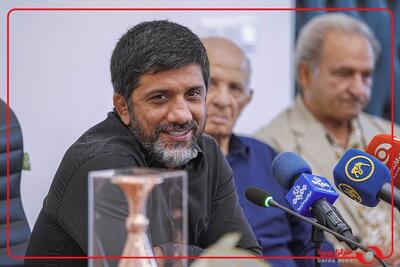  تقدیر از رحیم علی آبادی و رونمایی از کتاب خاطرات او توسط دبیر رئیس فدراسیون و ابراهیم جوادی