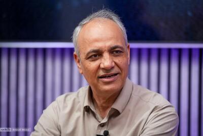 زیدآبادی:  چطور مرحوم هاشمی و خاتمی و احمدی‌نژاد و روحانی هیچ حرمت و حریمی نباید داشته باشند و فقط مرحوم رئیسی باید استثنا باشد؟