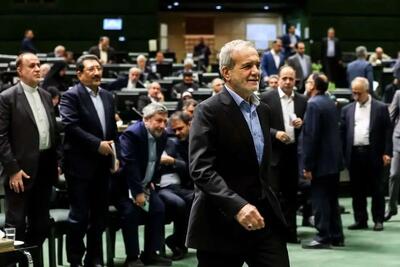 دلخوش: پزشکیان و تیم اقتصادی دولت فردا به مجلس می‌روند ⁨