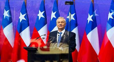 شیلی پس‌از چرخش به راست