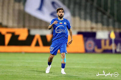 هافبک استقلال همچنان غایب است