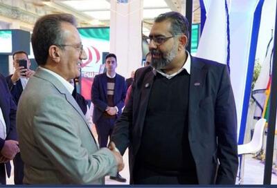  بازدید معاون وزیر راه و شهرسازی از غرفه شرکت بازرگانی و خدمات بندری ایران