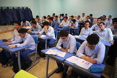 دبیرعالی شورای عالی انقلاب فرهنگی: تصویب تاثیر قطعی معدل پایه‌های ۱۱ و ۱۲ دیگر تغییر نخواهد کرد