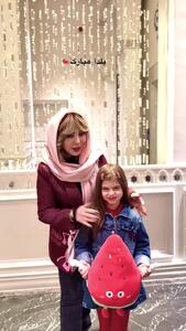 شب یلدا 1404: قاب بامزه و خانوادگی نیوشا ضیغمی در شب چله