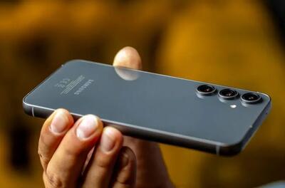 قیمت گوشی سامسونگ، شیائومی و آیفون امروز دوشنبه 1 دی 1404/ پرچمدار سامسونگ 73 میلیون قیمت خورد