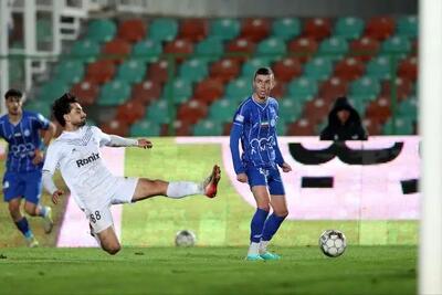 تصویر؛ کافه‌گردی یاسر آسانی با همسرش در تهران