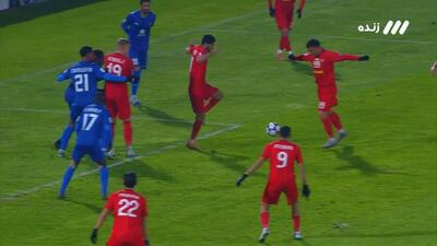 ضربه حسین‌زاده به تیر دروازه الدحیل برخورد کرد