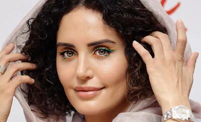 الناز شاکردوست متفاوت‌تر از همیشه/ استایل خاص الناز شاکردوست با بیگ‌اسکارف و باکت‌هت حصیری +عکس