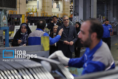  بازدید مدیرعامل ایرنا از ایران خودرو