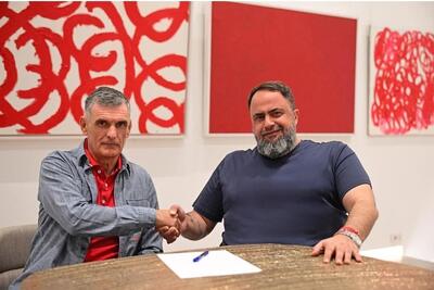 سرمربی تیم طارمی ماندنی شد