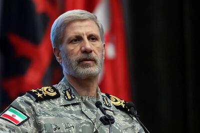 فرمانده کل ارتش: به هر شرارتی با قاطعیت پاسخ خواهیم داد