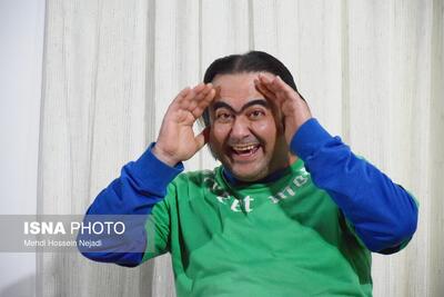  نمایش کمدی «سمیه با من است» در آستارا به روی صحنه رفت