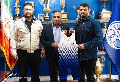 دلیل غیبت حسن یزدانی در جشن استقلال فاش شد