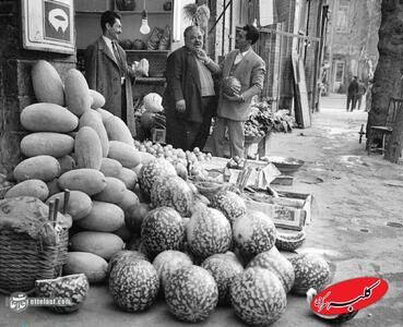  عکس‌های جالب از بازار شب یلدای ۶۰ سال پیش! ؛ سال ۱۳۴۴ - کلبه سرگرمی