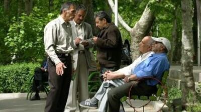 فرصت دو ماهه بازنشستگان برای ثبت‌نام و یا انصراف از بیمه تکمیلی - مردم سالاری آنلاین