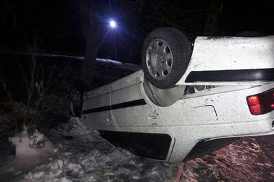 واژگونی پژو پارس در زنجان ۲ فوتی برجا گذاشت