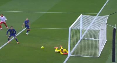 واکنش تماشایی یان اوبلاک مقابل ژیرونا - پارس فوتبال