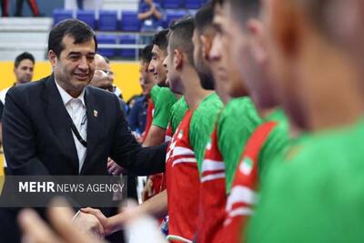 مذاکرات طولانی در مورد تیم ملی فوتبال داشتیم/ از فیفا خواستیم ورود کند - پارس فوتبال