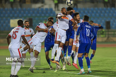 داور تاجیکستانی قاضی بازی استقلال و المحرق - پارس فوتبال